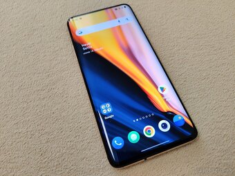 Oneplus 7 Pro.  8gb+3gb/256gb.  Smotanová pekná metalíza. - 2