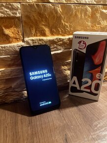 Samsung Galaxy A20e - 2