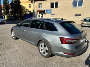 Škoda Superb Combi 1.6 TDI Ambition DSG - 2