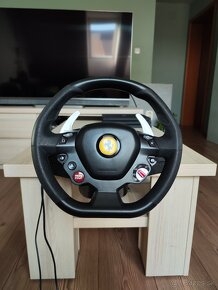 Volant Ferrari 488 GTB pre PS4 -  Thrustmaster T80 s krabic - 2