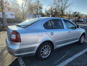 Škoda Octavia 2 facelift 1,6 benzín Rezervovane - 2