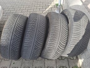 Zimné pneumatiky 235/59 r19 - 2