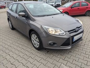 FORD Focus Kombi 2014 benzín - 2