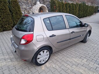 Renault Clio 1.2 benzin 48kw r.v.2010 96000km - 2