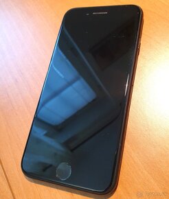 kompaktný krásny iPhone SE 2020 64GB 100% baterka - 2