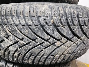 Predám zimné pneumatiky 215/55r16 - 2