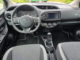 Rozpredám na náhradné diely Toyota Yaris 2020 - 2