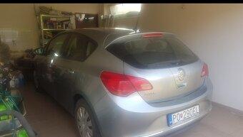 Predám Opel Astra 1.6 85 kW - 2