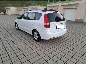 HYUNDAI i30 CW  1,6 CRDI, 66.KW, R.V.2010, STK A EK 2026 - 2