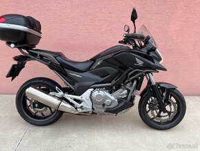 Honda NC700X rok 2012, 49000km, 35KW  1 rok záruka, - 2