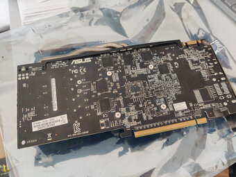 ASUS Nvidia GTX 660 2GB - 2