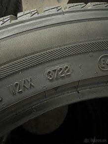 Zimne pneu 245/45 R18 - 2