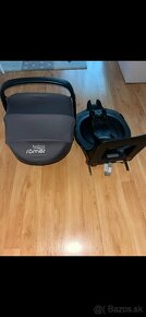 BRITAX RÖMER Baby Safe 3 40-83cm Midnight Grey vajíčko i-Siz - 2