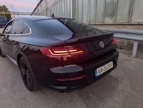 VOLKSWAGEN ARTEON r.2020 110kw 6st manual - 2