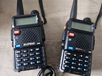 Predam 2x vysielacka Baofeng UV-5R - 2