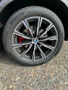 Predám nové gumy na BMW X5 - 275/45r20 a 305/40r20 - 2