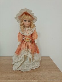 Porcelánová bábika - 2
