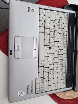 Notebook Fujitsu Siemens a IBM G40 - 2