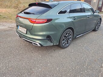 Kia ProCeed 1.5 T-GDI GT-Line - - 2