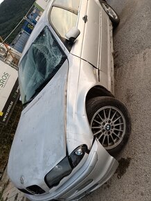 Predám na náhradné dieli bmw e46 - 2