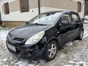 Hyundai i20 1.2 benzin 2011 PLNE POJAZDNÉ - 2