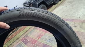 Prdam letnne pneu 235/45 r17 - 2