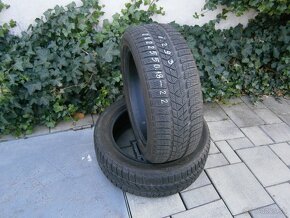 Predám 2x zimné pneu Pirelli 225/50 R18 99HXL - 2