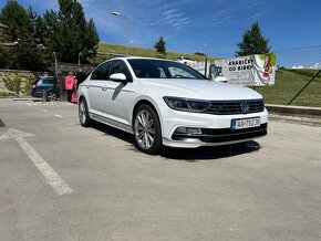 Volkswagen Passat 2.0 TDI R-line DSG Sedan - 2