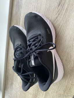 Nike Revolution 5 Dámske - 2