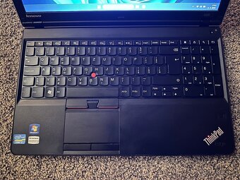 Predám notebook Lenovo ThinkPad E520 i7/8GB/240GB/W11 - 2