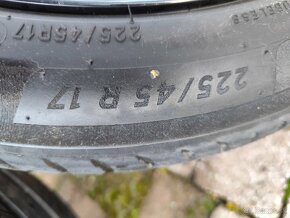 Predám kolesá BMW 225/45 R17 - 2