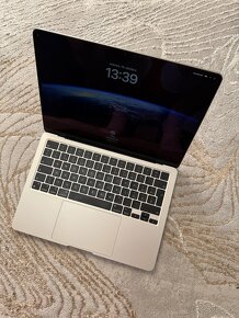 MacBook Air M3 GOLD - 2