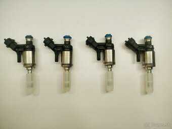 Predám injector BMW  GDI  Bosch  0261500073 - 2