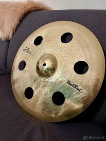 Zultan 18" rockbeat holey crash - 2