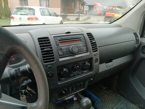 Nissan Navara D40 - 2