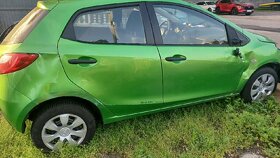 Predám na diely Mazda 2 benzín 1.35 i 2011 - 2