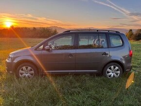 VW TOURAN 2013 1,6tdi 77kw/105k DSG/PANO/LEASING - 2