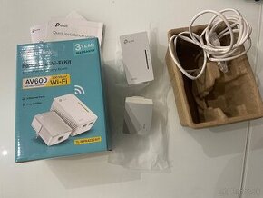 Wi-Fi Extender TP link AV 600 WPA4220 sada - 2