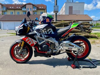 Aprilia tuono - 2