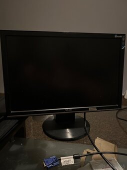 Asus monitor 1680 x 1050 - 2