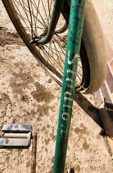 starodávny bicykel Stadion - 2