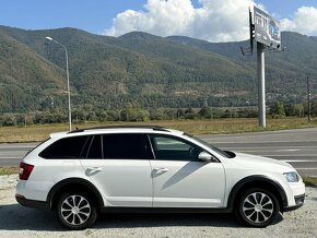 Škoda Octavia Combi SCOUT2.0 TDI DSG 4x4 - 2