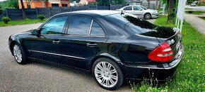 Mercedes E500 225kw....rv:2003 - 2