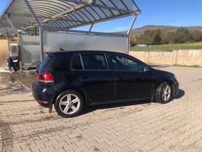 Golf 6 GTD rok 2012 cierny strop Taliansko 125 kW manzal - 2