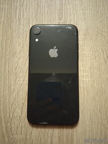 iPhone XR / 128GB čierny spredu aj vzadu praskliny - 2