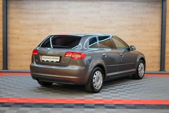 Audi A3 Sportback 1.6 Attraction - 2