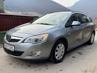 Opel Astra 1.7cdti SportTourer 2012 PLNE POJAZDNÉ - 2