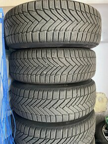 Originál disky Mercedes Benz so zimnými pneu 225/55 R17 V101 - 2