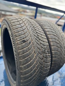 255/40R21 Bridgestone blizzak zimne - 2