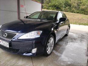 Lexus IS 220d - 2